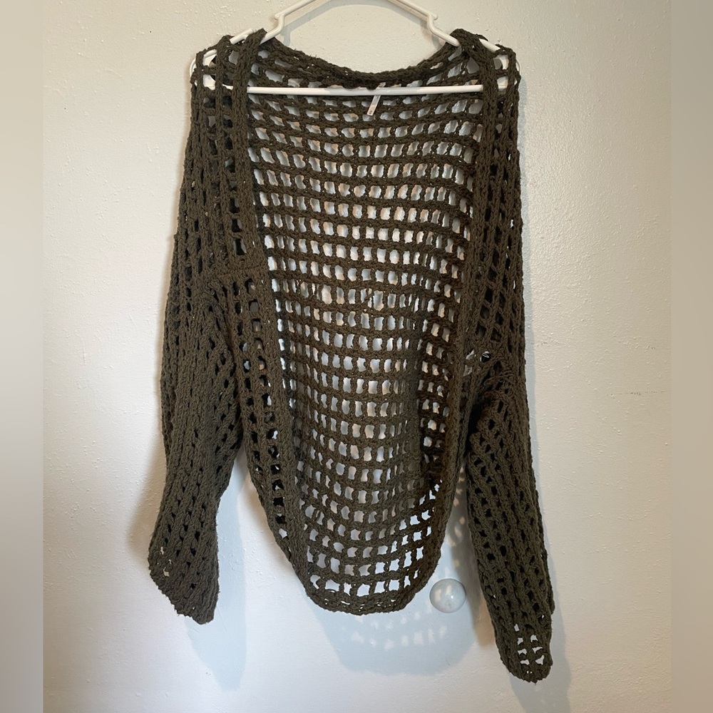 #18 FREE PEOPLE CROCHET LONG SLEEVE CARDIGAN M